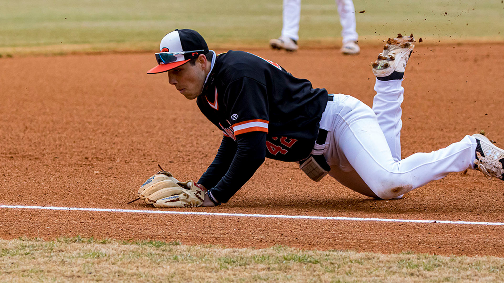 Pioneers drop second leg of Florida trip with 8-1 loss at Barry
