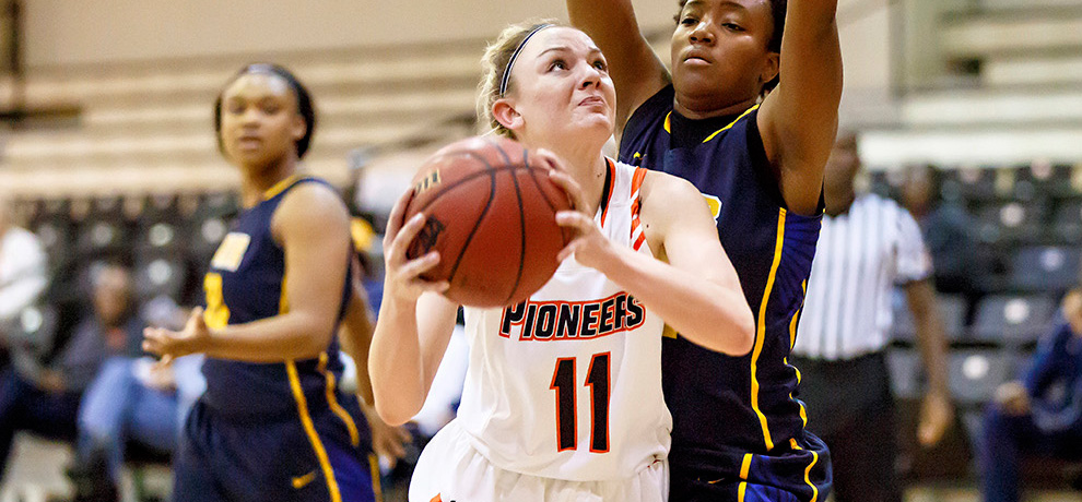 Johnson scores career-high 25, but Pioneers fall at Anderson