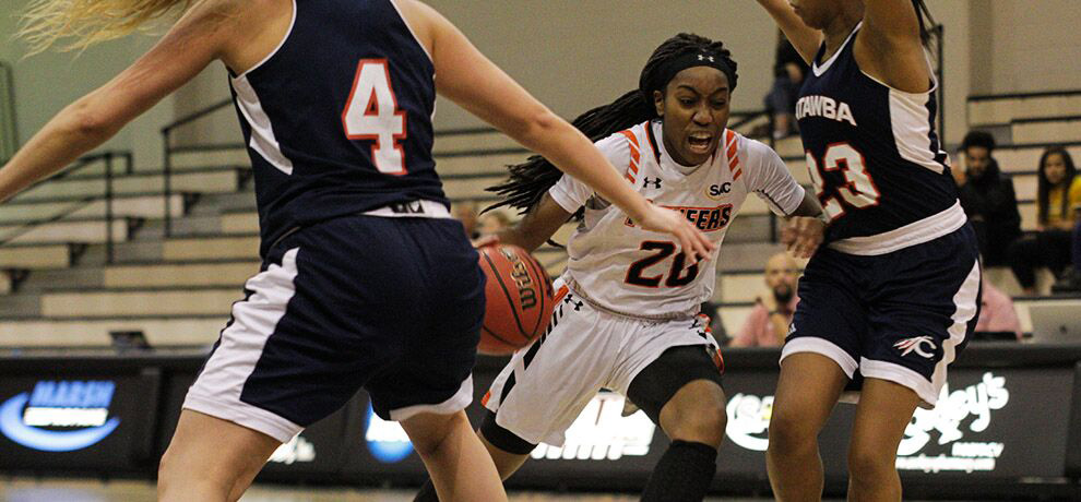 Catawba holds on for 71-66 victory over Pioneers