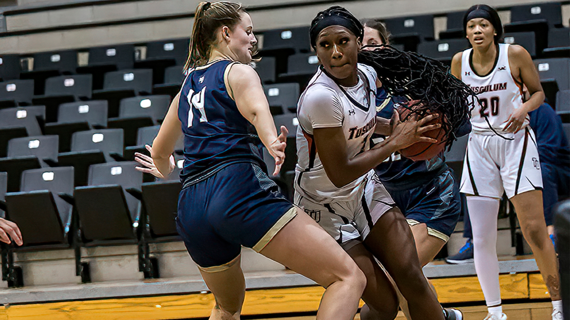 Cheremond nets career-high 24, but Pioneers tumble to unbeaten Wingate 66-62
