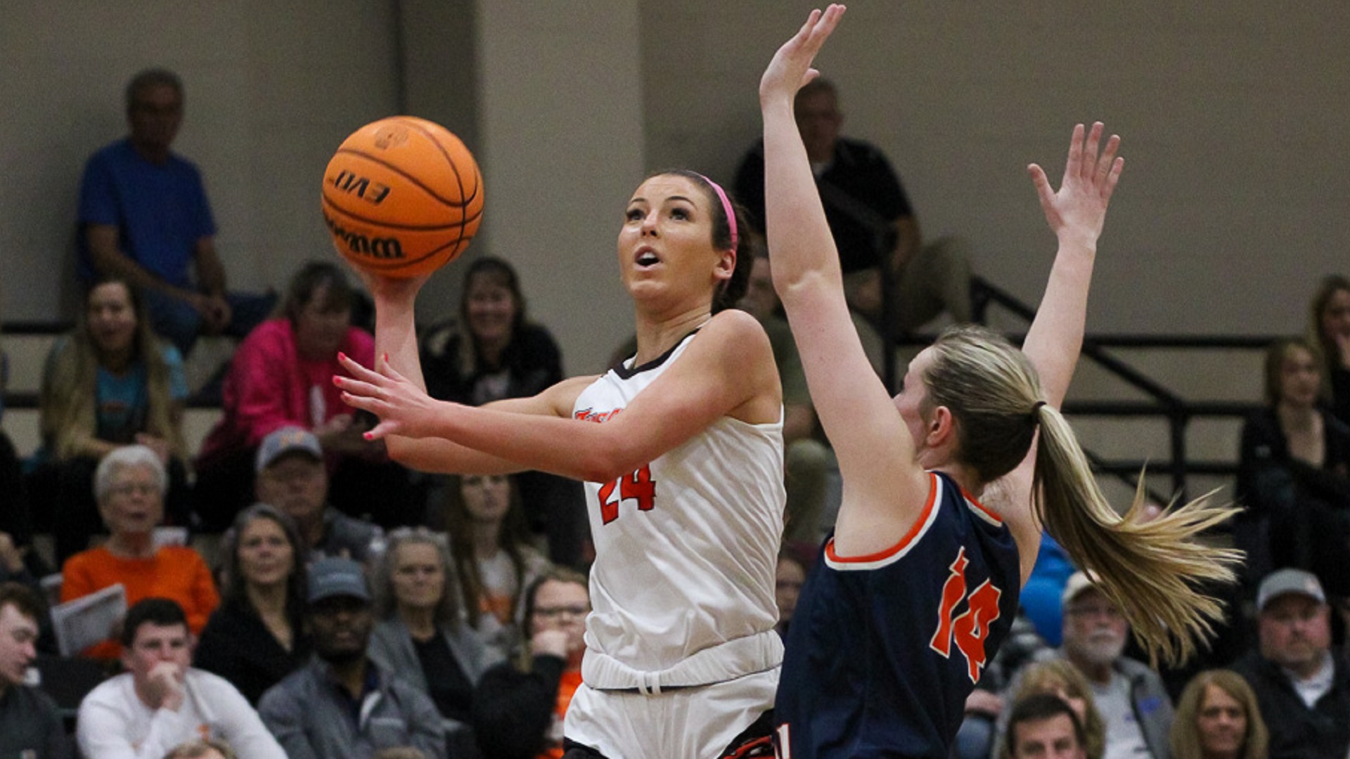 Blayre Shultz finished with a game-high 22 points against Carson-Newman (photo by Kari Ham)