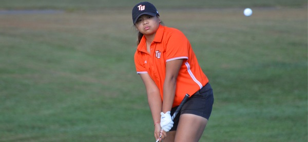 Yen Xuan Ong shot 74 and is tied for 11th at the Patsy Rendleman Invitational