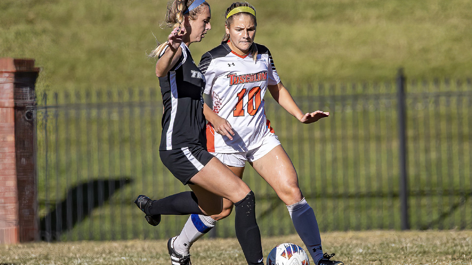 Bailey Bylotas assisted on both goals by the Pioneers against Anderson (photo by Chuck Williams)