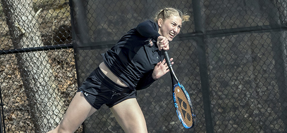 10th-ranked Indianapolis defeats Pioneers, 7-0