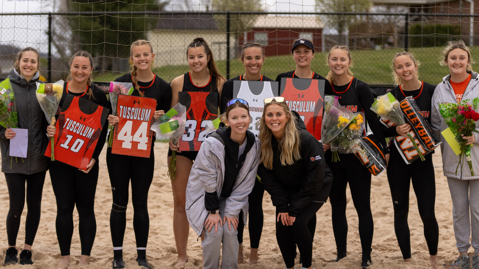 Pioneers win Senior Day in sand