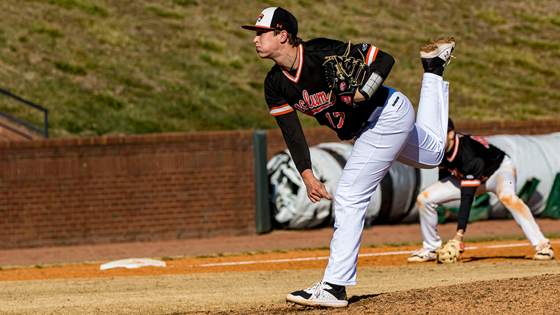 Drew Sliwinski pitched a 3-inning save in Tusculum's 6-4 win over No. 36 Illinois Springfield (photo by Chuck Williams)