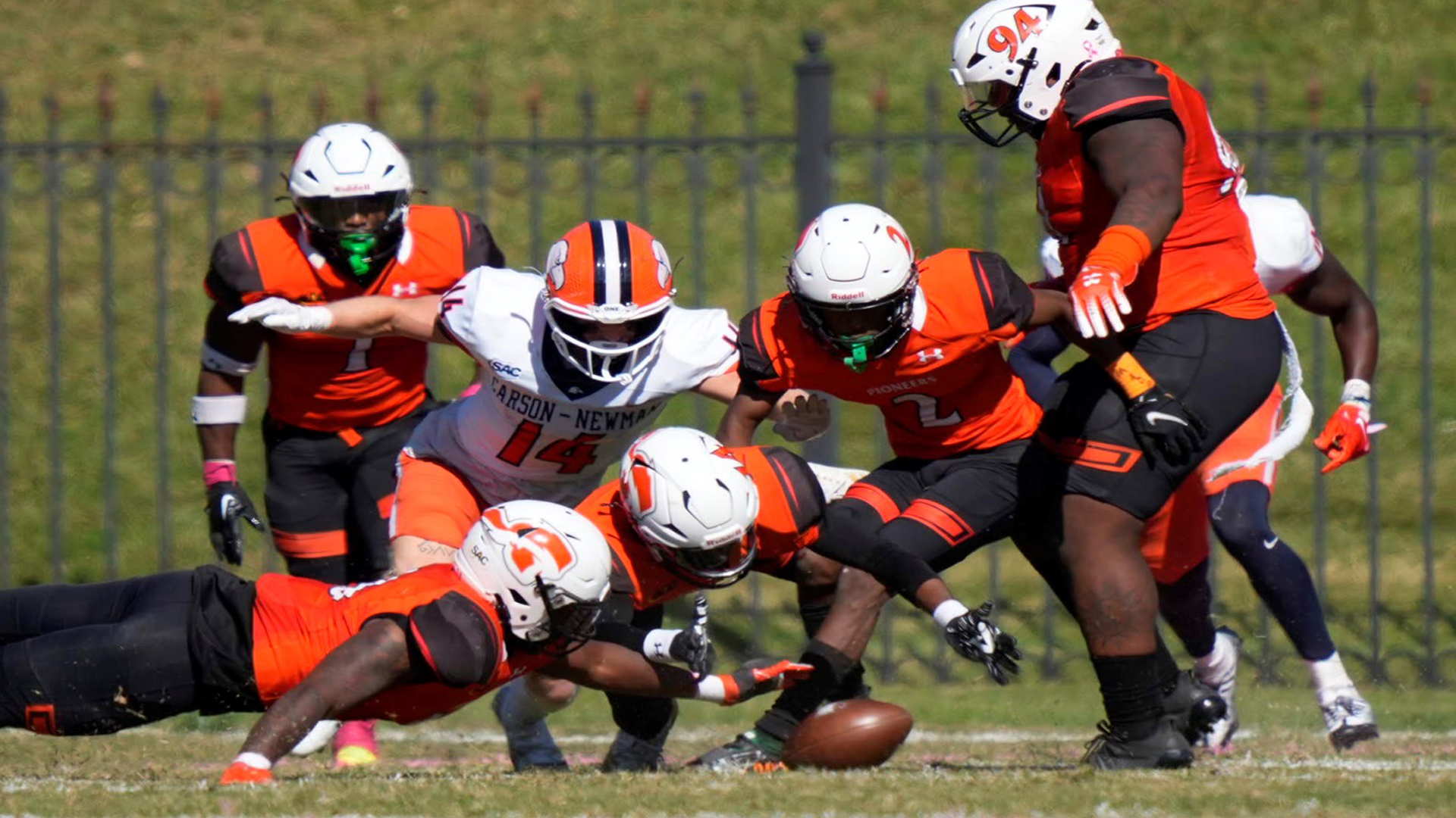 Pioneers race out to 34-6 win over Carson-Newman to open divisional play
