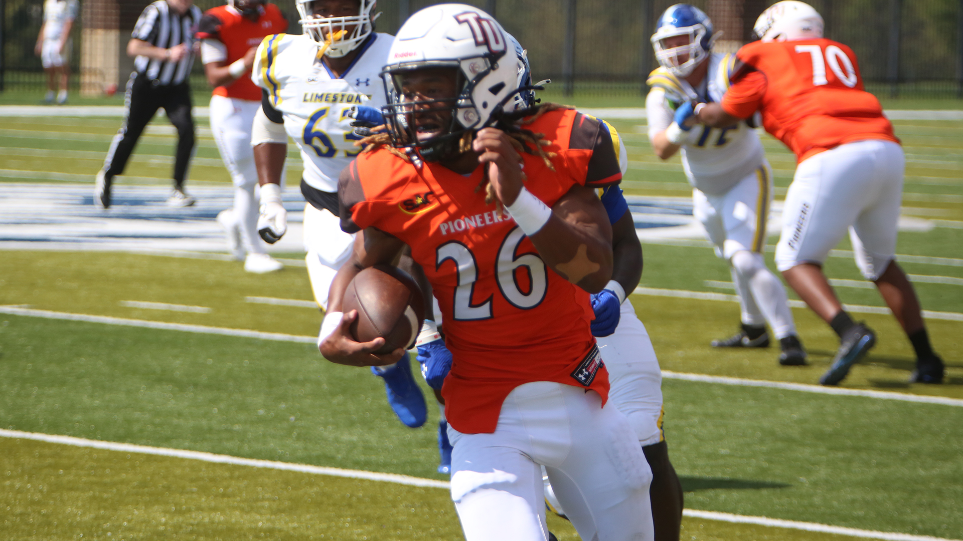 Tusculum's Jalen Hunt ran for 85 yards against Limestone on Saturday (photo by Dom Donnelly)