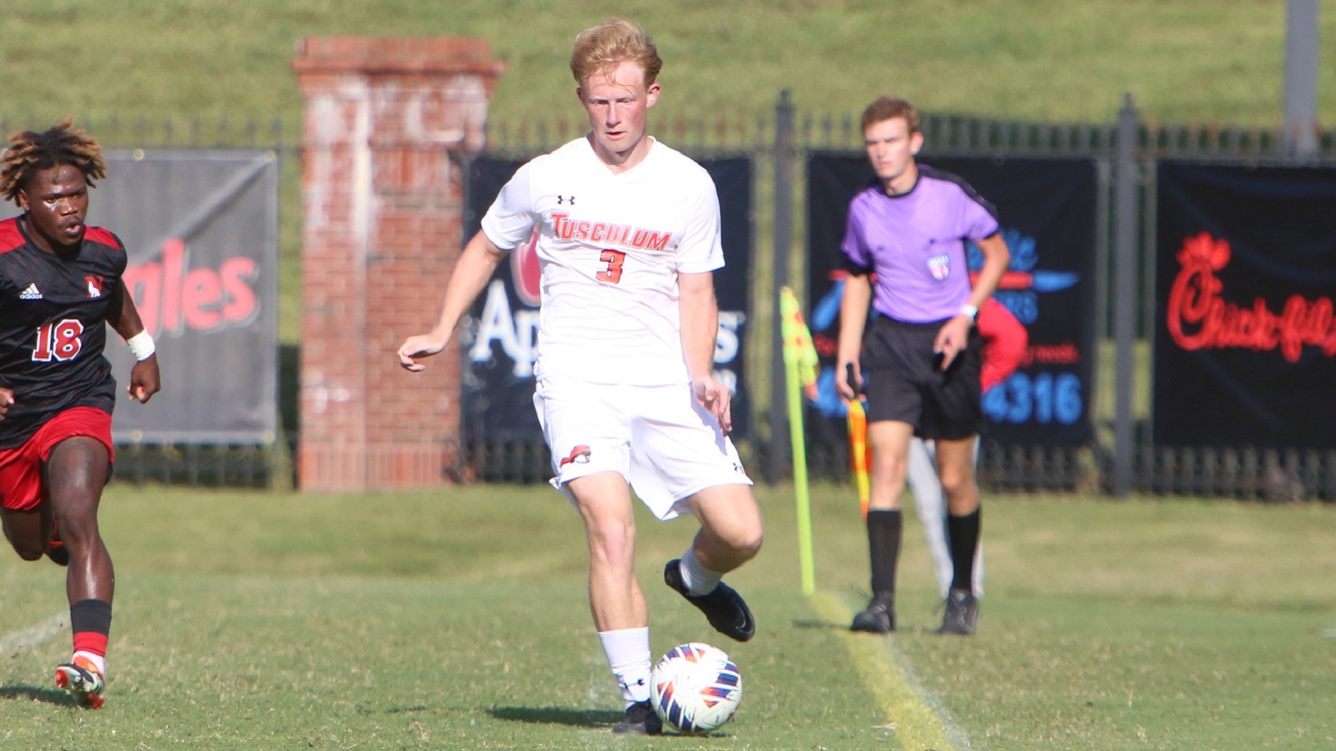 Converse scores late penalty for 1-0 win over Pioneers