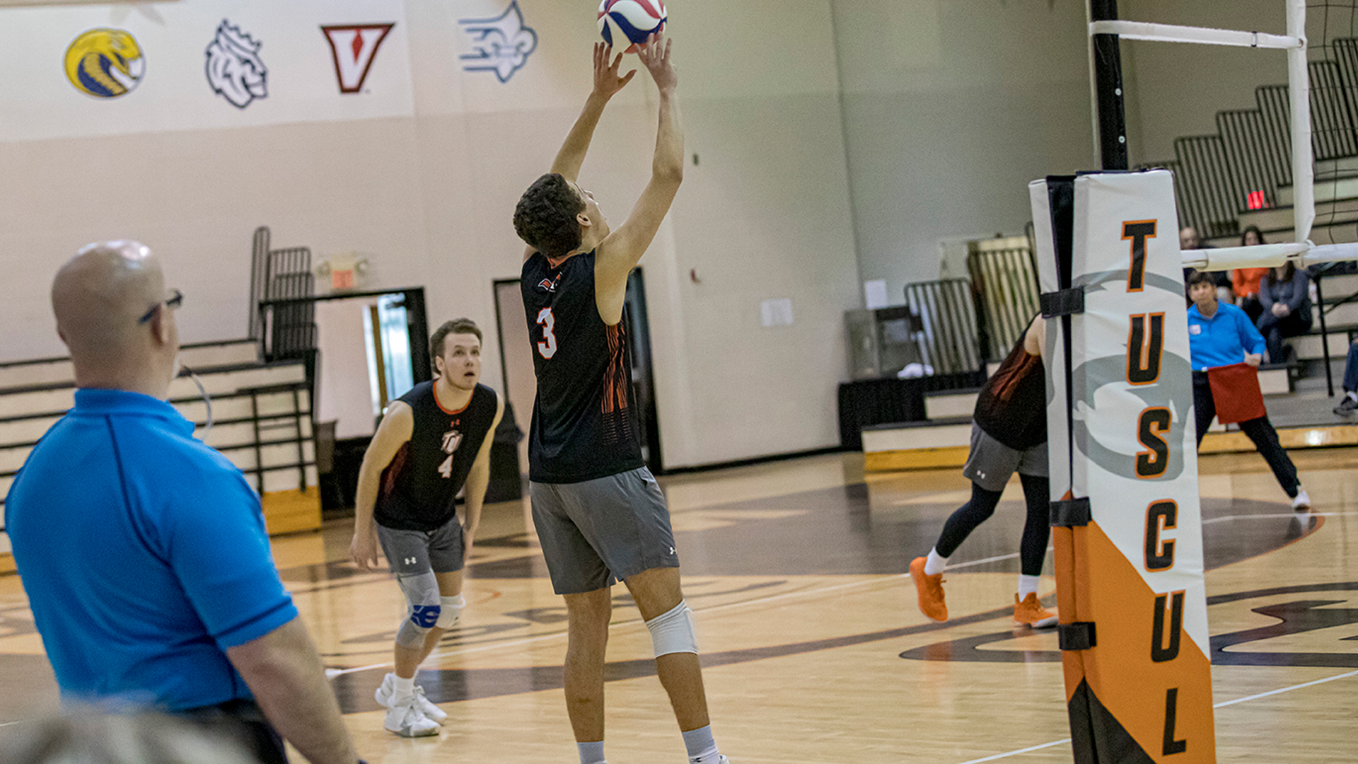Men's Volleyball Remains in Tennessee to Face King