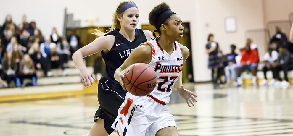 Pioneers drill 15 three-pointers in 98-68 win over Mars Hill