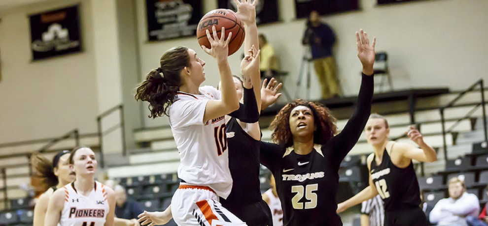 Two fourth-quarter rallies fall just short in SAC quarterfinal loss to Anderson