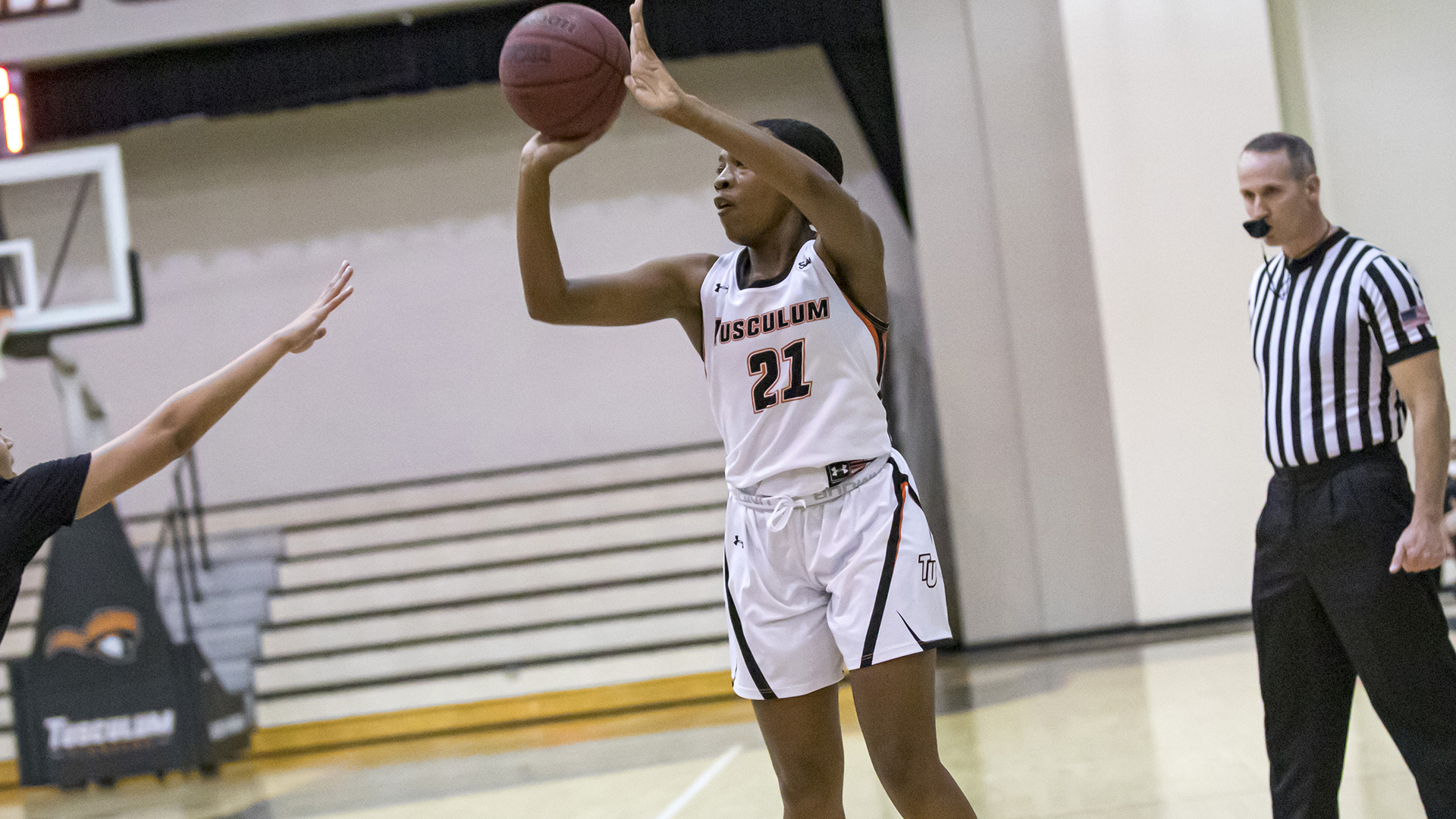 Miller ties SAC 3-point mark, Pioneers hit school-record 19 threes in 111-59 rout of Mars Hill