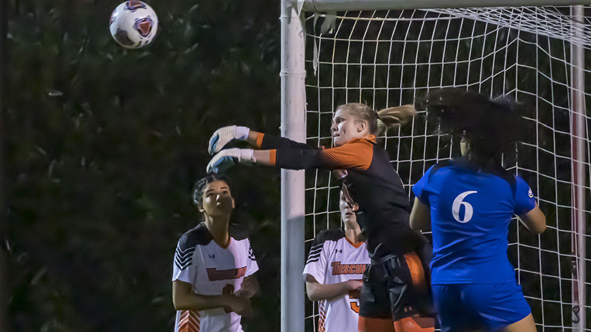 Two first-half goals, Mortensen's six saves boost Pioneers to 2-0 win at Mars Hill